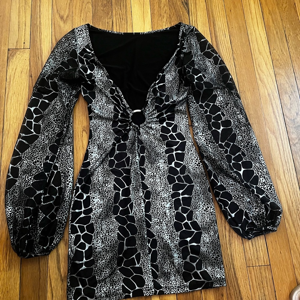 2000s Black and Gray Patterned Dress